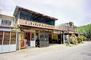 OYO 94768 Al-hamra Guest House