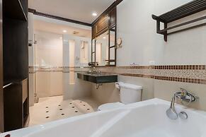 Le Ayodhaya Palace Krabi Beach Resort