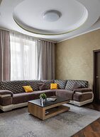 Spacious apartment near railway station
