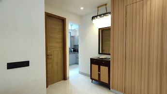 Let'stay DLF Phase- 1, Gurugram