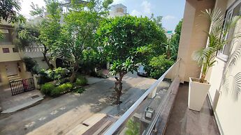 Let'stay DLF Phase- 1, Gurugram