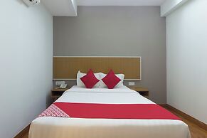 OYO 94790 Putri Bungsu Residence