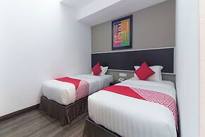 OYO 94790 Putri Bungsu Residence