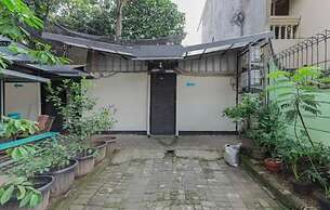 OYO 94790 Putri Bungsu Residence