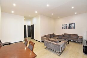 Apartments by Luxe Group DI64