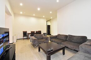 Apartments by Luxe Group DI64