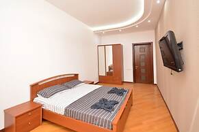 Apartments by Luxe Group DI64