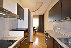 Apartments by Luxe Group DI64