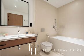 LUX  The Vida Marina Residence