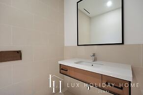 LUX  The Vida Marina Residence
