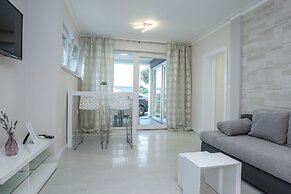 Tomana B Apartments