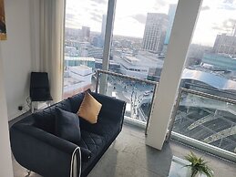 Cityscape Apartment in Rotunda Bham