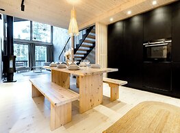 Modern Luxury 4BR Villa Levi Center
