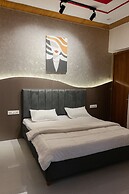 Let'stay- Noida