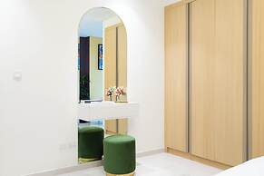 Exclusive Paramount 2BR - Skyline