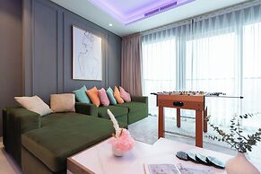 Exclusive Paramount 2BR - Skyline