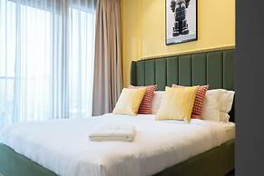 Exclusive Paramount 2BR - Skyline