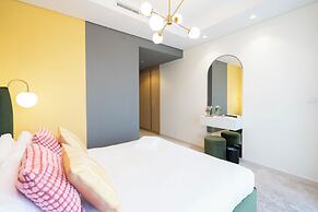 Exclusive Paramount 2BR - Skyline