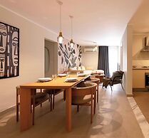 Chill & Swim - 1BR October City