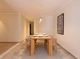 Chill & Swim - 1BR October City