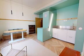 Altido Pleasant 1-bed Flat w Shared Courtyard