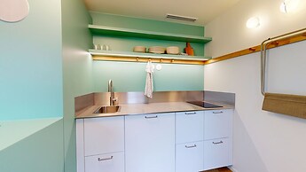 Altido Pleasant 1-bed Flat w Shared Courtyard