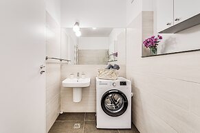 ARI - AFI Mall Luxurious Apartments