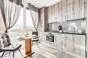 ARI - AFI Mall Luxurious Apartments