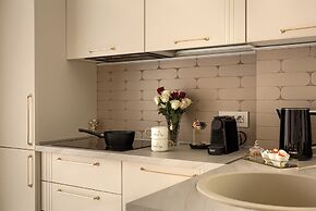 ARI - AFI Mall Luxurious Apartments