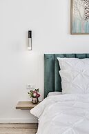 ARI - AFI Mall Luxurious Apartments