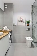 ARI - AFI Mall Luxurious Apartments