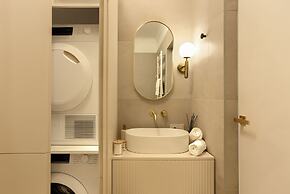 ARI - AFI Mall Luxurious Apartments