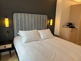 Eiffel Yard Hotel