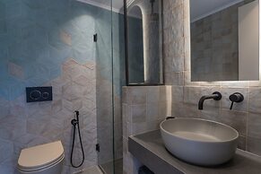Villa Ioannis - With Private Heated Pool