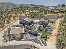 Villa Ioannis - With Private Heated Pool