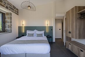 Villa Ioannis - With Private Heated Pool