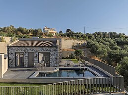 Villa Rea - With Private Heated Pool