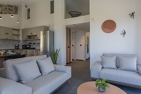 Villa Rea - With Private Heated Pool