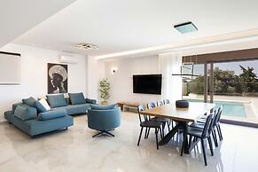 Villa Santa Irini 1 - With Heated Pool