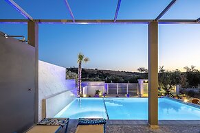 Villa Me - With Private Pool