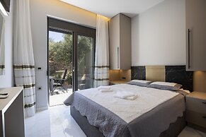 Villa Me - With Private Pool