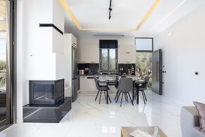 Villa Me - With Private Pool