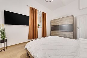 ARI Central Grand Apartments-Luxury Stay