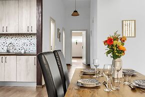 ARI Central Grand Apartments-Luxury Stay