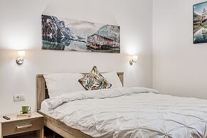 ARI Central Grand Apartments-Luxury Stay