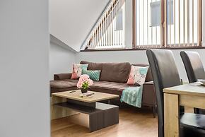ARI Central Grand Apartments-Luxury Stay