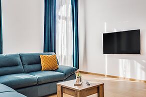 ARI Central Grand Apartments-Luxury Stay