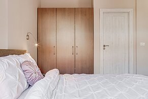 ARI Central Grand Apartments-Luxury Stay