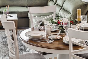 ARI Central Grand Apartments-Luxury Stay