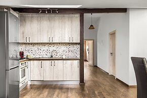ARI Central Grand Apartments-Luxury Stay